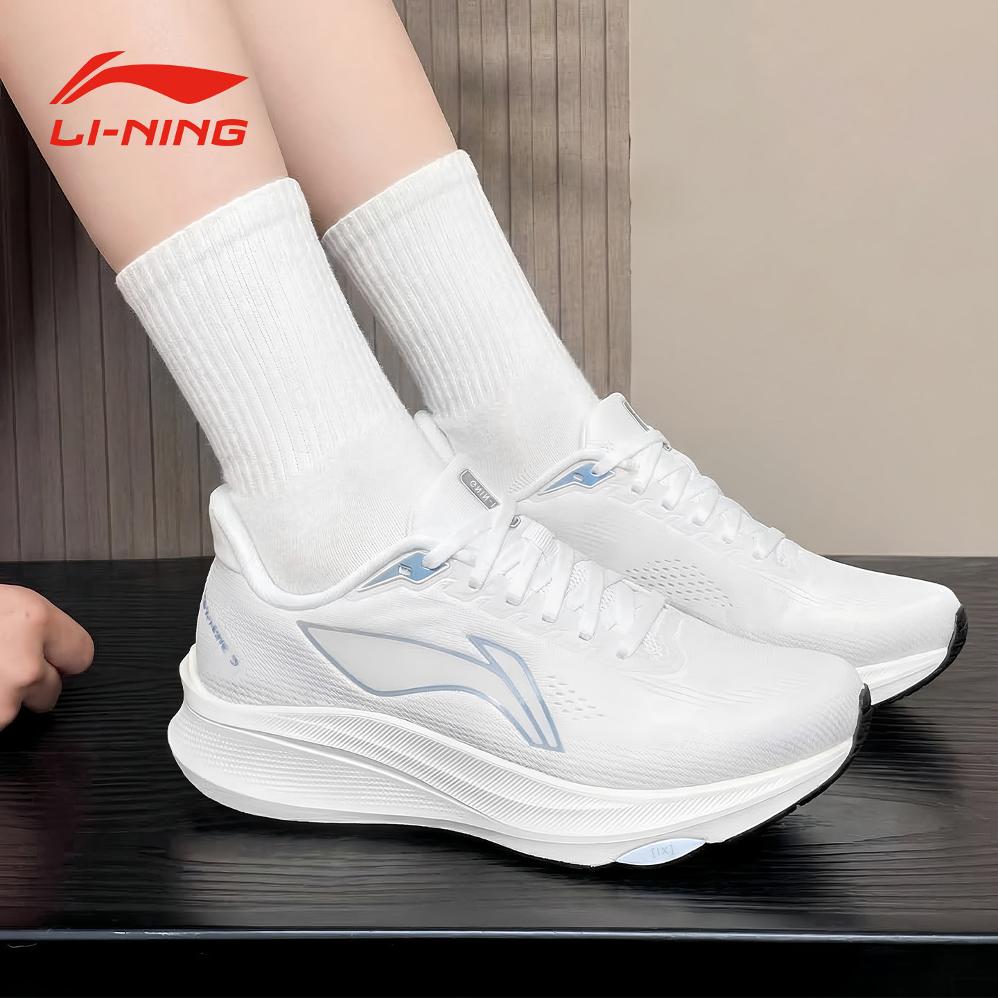 リーニン チトゥ 9 プロ ランニングシューズ レディース 新夏スタイル 通気性 ホワイトシューズ ティーンエイジャーおよび中学校入学試験用 (体育)