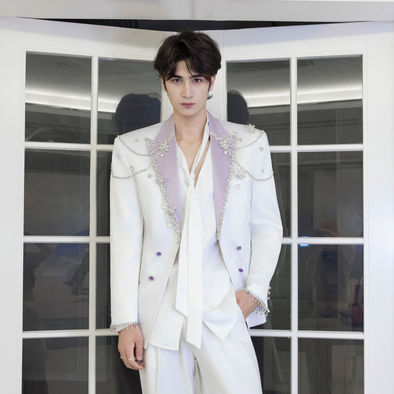 Shangjie Design White Suit Male Group Performance Outfit Handmade with Rhinestone Button Decoration Romantic Dress Jacket Shangjie Design White Suit Male Group Performance Outfit Handmade with Rhinestone Button Decoration Romantic Dress Jacket