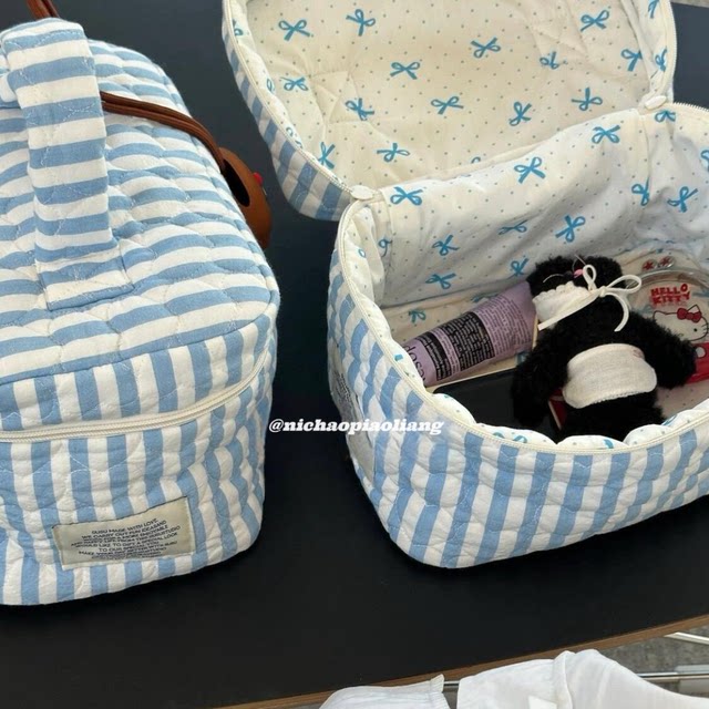 Sky blue stripes ~ Korean fabric makeup bag for women 2025 new high-end storage bag large capacity makeup bag