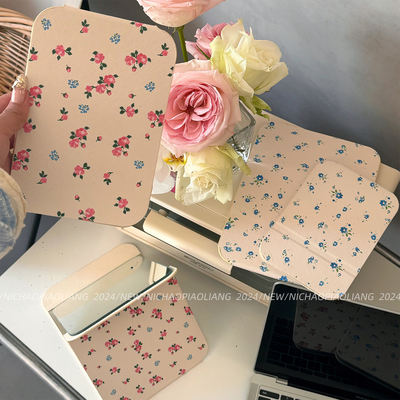 Ins-style retro floral folding small mirror, vanity table style desktop, portable student dormitory home dressing mirror