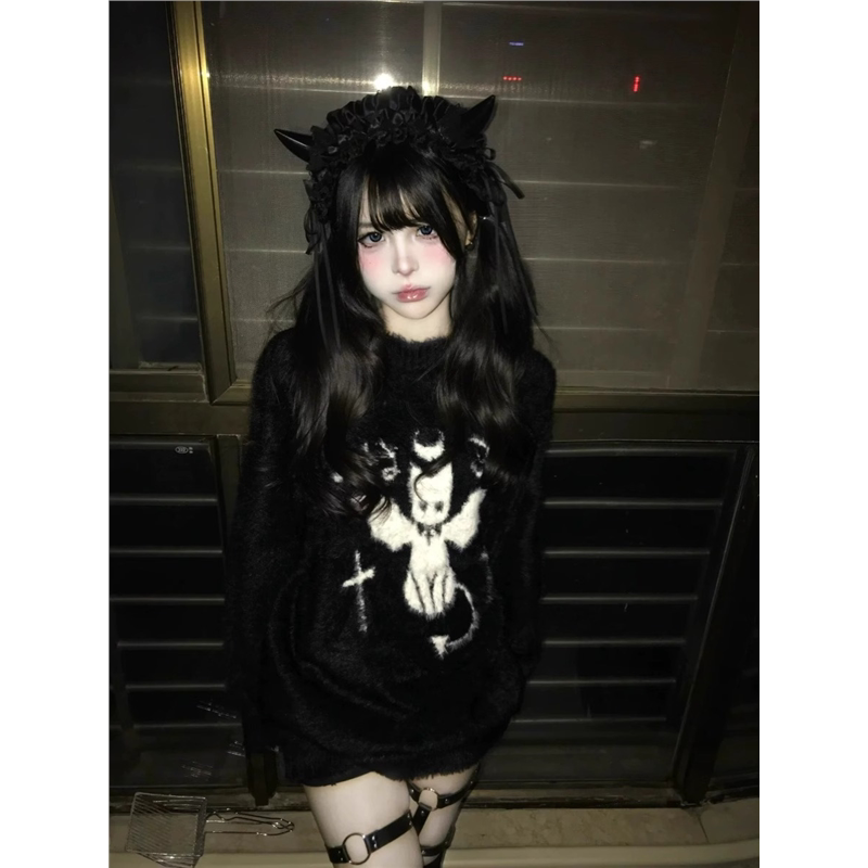 American Retro Little Devil Cat Distressed Design Sweater for Women, New Winter Mink Fur Knitted Top