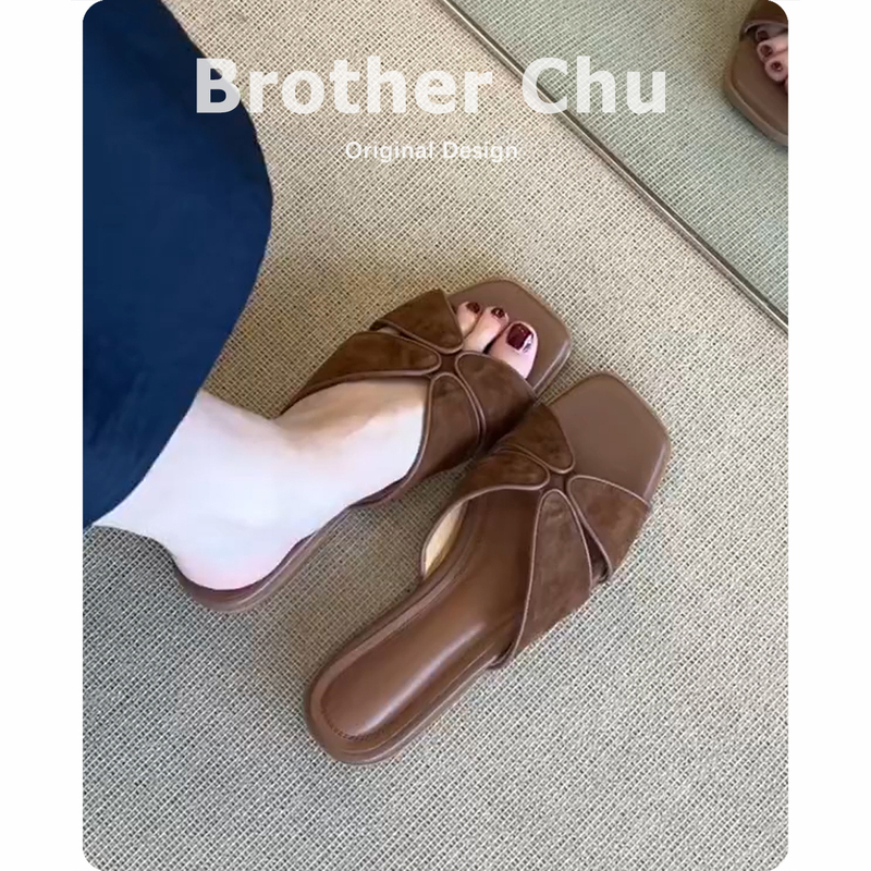 Sheepskin~French-Style Summer Flat Slippers for Women 2026 New Style Square-Toe Vacation Style Casual Open-Toe Sandals