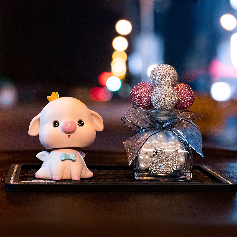 Car Interior Decoration Swing Accessories Fancy goddess Nice Vehicular Middle Control Terrace Ins Nets Red Creative Instrument Desk Supplies