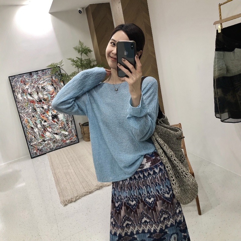 Juice-Colored Cover-Up with a Holiday Vibe, 2026's Popular Fashion Item, Lyocell Linen Texture, Sun-Protective Women's Knit Top
