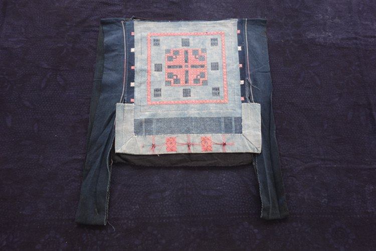 Xiangyin Pavilion, looking for a bosom friend, white pants, Yaoyi, bust 90cm, height 39cm, shoulder width 30cm, sleeves 55cm c-388