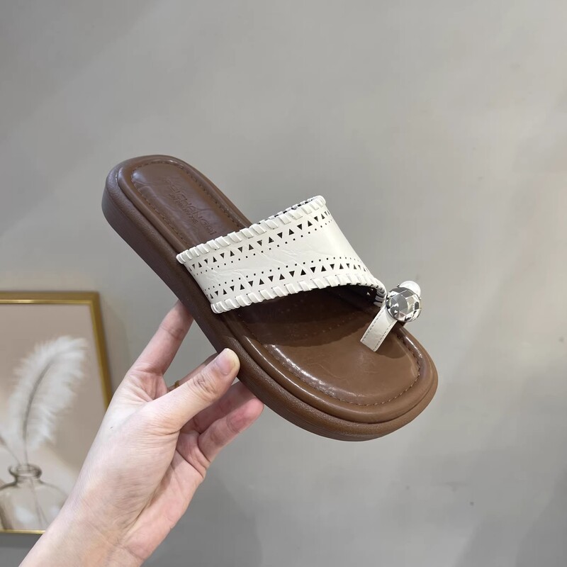 Fairy-Style Thong-Toe Slippers for Women, Summer 2026 New Fashion, Comfortable Feel Like Stepping on Clouds, Suitable for Pairing with Dresses