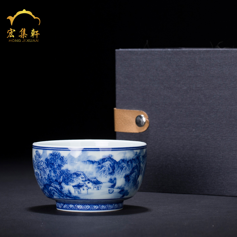 Kung fu masters cup ceramic cups jingdezhen blue and white landscape tea sample tea cup, hand draw archaize ceramics by hand