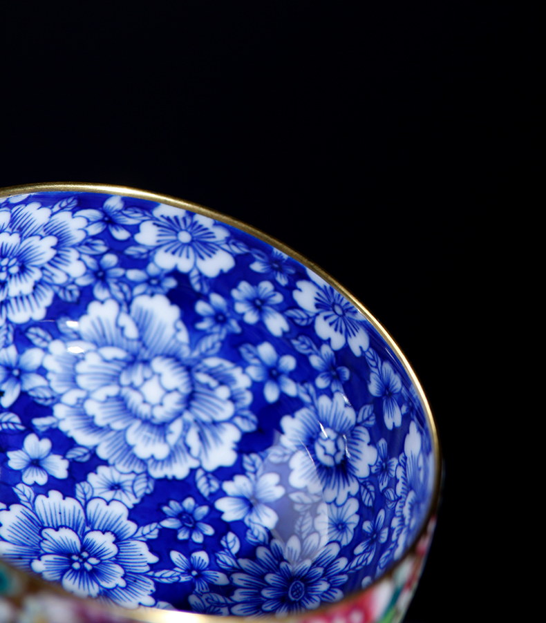 Jingdezhen kung fu tea masters cup single CPU noggin single hand sample tea cup colored enamel flower porcelain cup