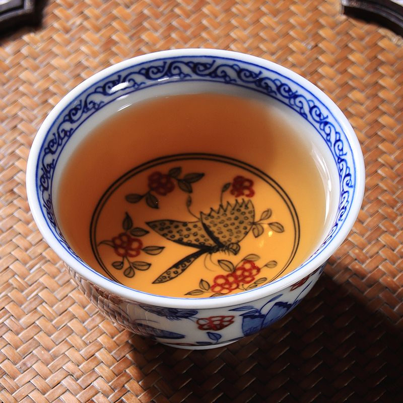 The Master cup single cup of jingdezhen blue and white youligong hand - made hand cup butterfly ceramic cup kung fu small tea cups