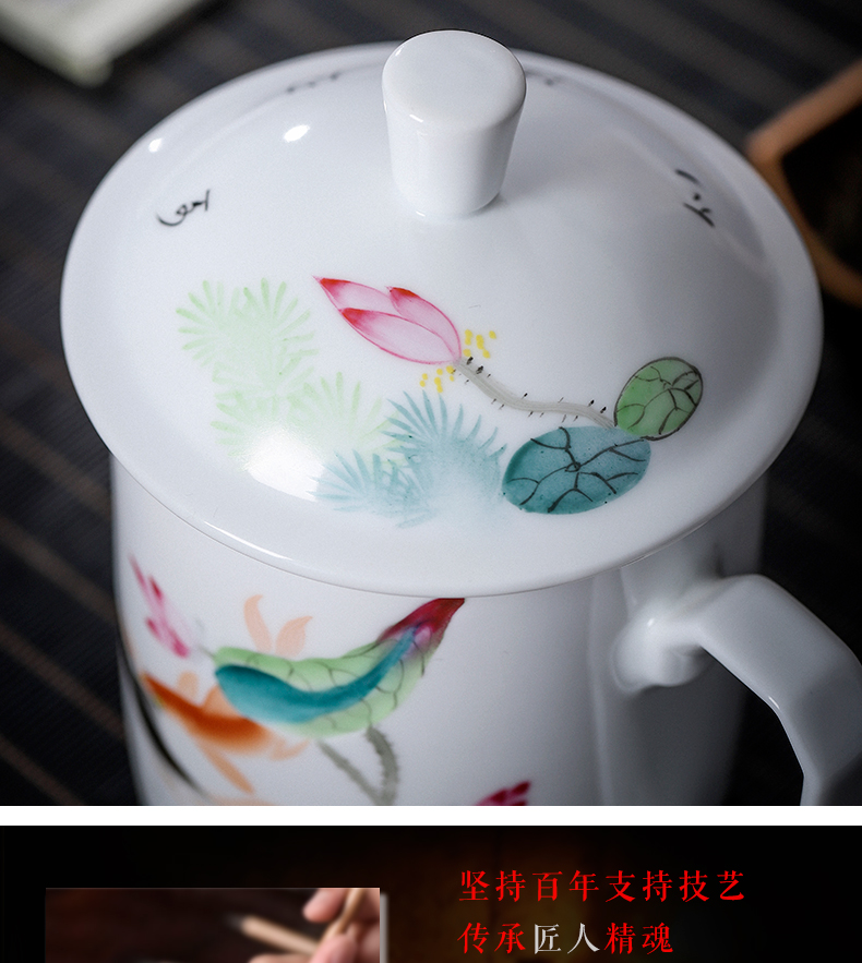 Jingdezhen ceramic cups pure hand - made cover cup of big capacity office mercifully cup gift cup lotus carp cup