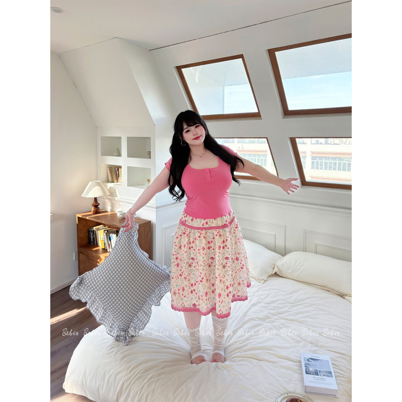 Babes【Girl's Floral Notes】Plus-Size Korean-Style Sweet Short-Sleeve T-Shirt and Floral A-Line Skirt Set
