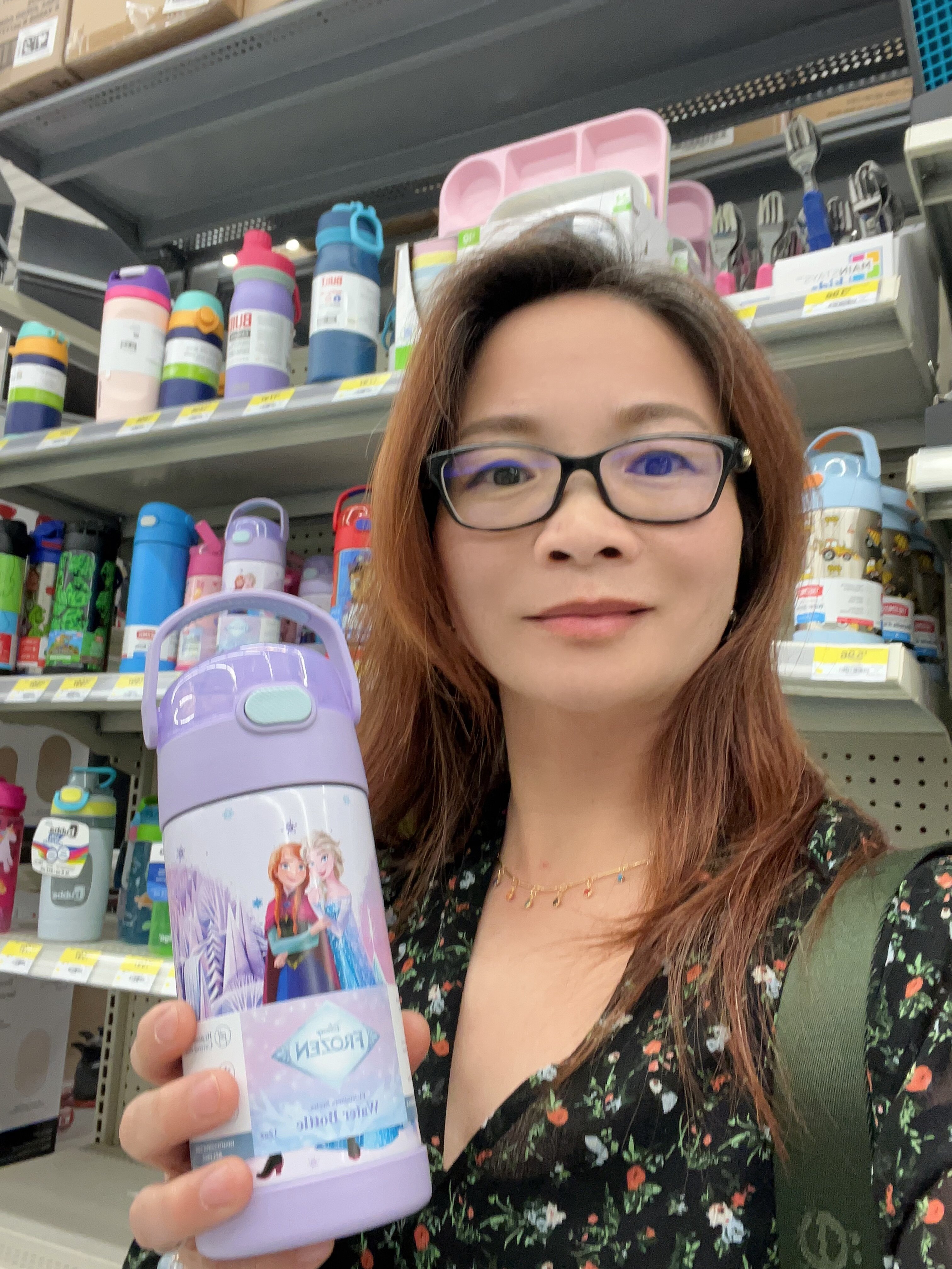 缘分的天空之加拿大正品店的LOGO