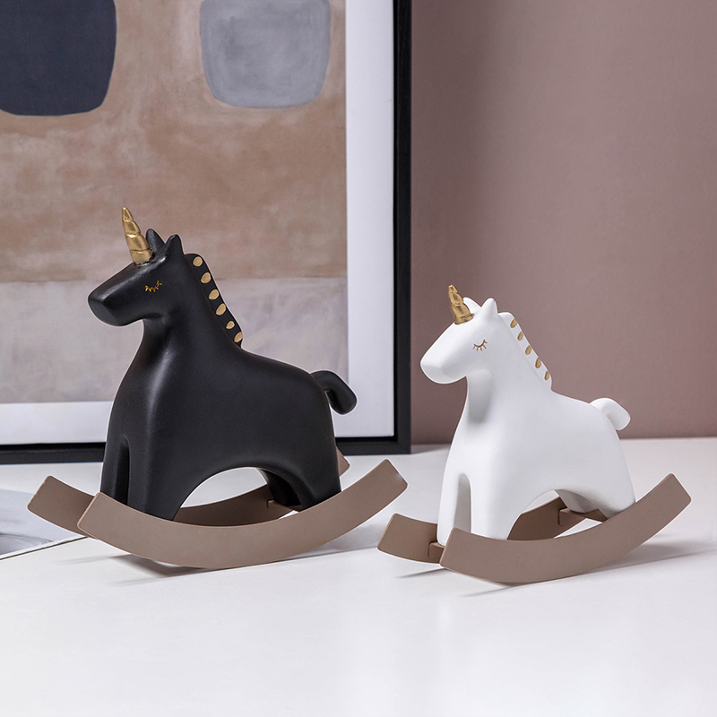 Nordic style individuality Creative unicorn Animals Home Ornament Living Room Office Bedroom Craft Gift Hem Accessories Small Pendulum