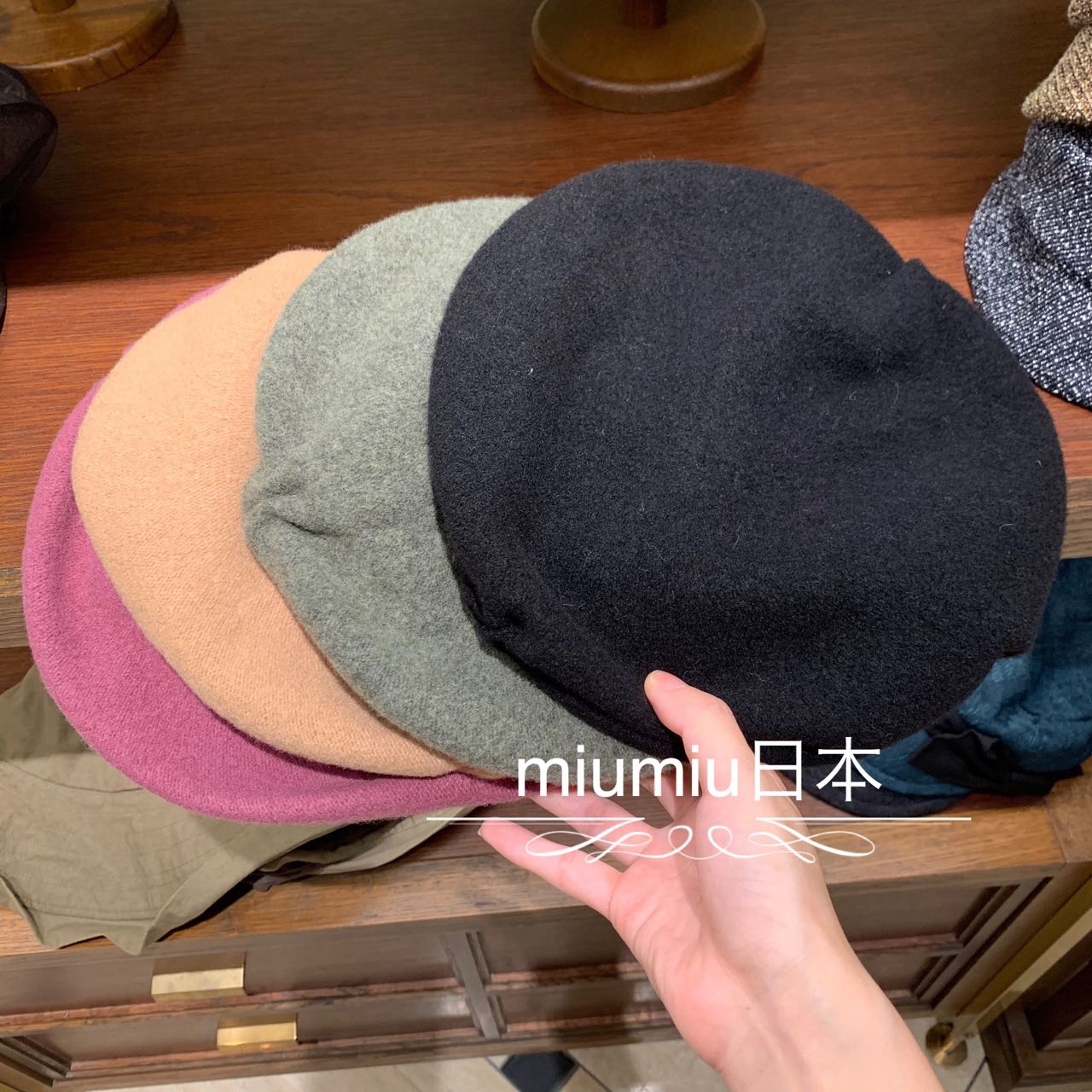 CA4LA CA4LA 55-57cm BRA01927 BRA01927 CA Hand-in-the-head of the AW wool berets