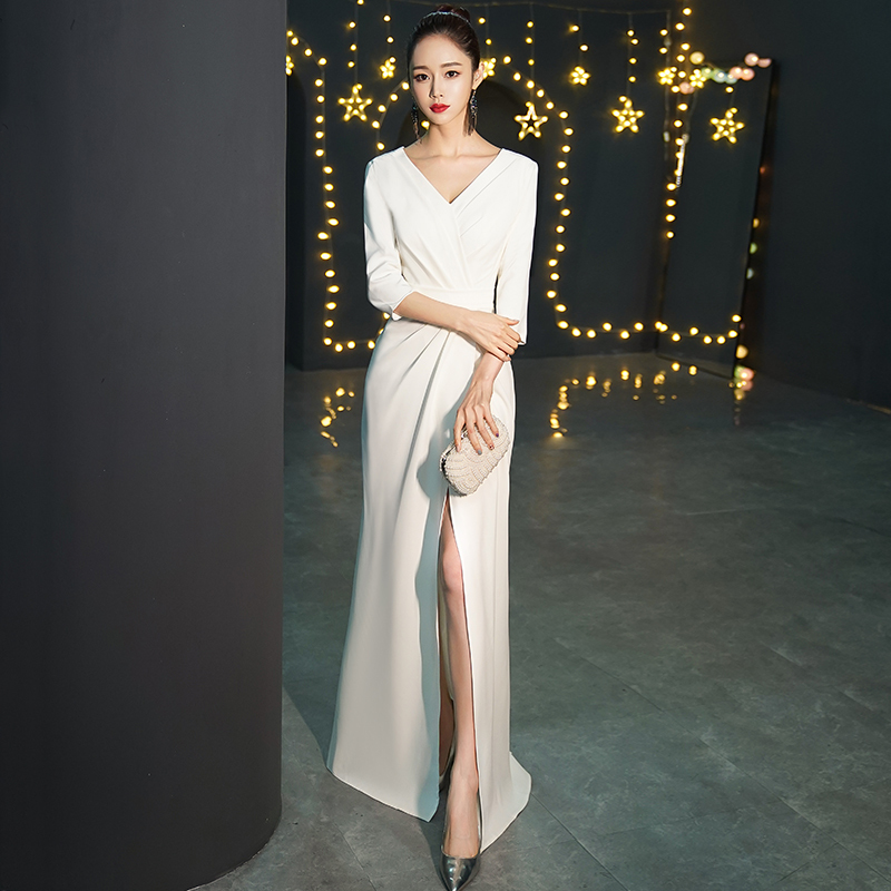 White V-Neck Formal Dress for Women, Suitable for Registration Ceremonies, Evening Events, Elegant French-Style Long-Sleeve Gown for Hostess, Talent Show, Annual Meeting