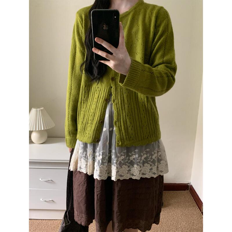Japanese Retro Green Hollow-Out Knit Cardigan for Women, Spring and Autumn, High-End Soft Sweater Coat, Stylish Outerwear
