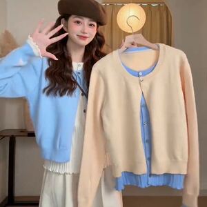 Korean Style Gentle Color-Blocking Faux Two-Piece Knitted Cardigan for Women, Autumn and Winter Design, Loose Fit, Slimming, Versatile Sweater Jacket