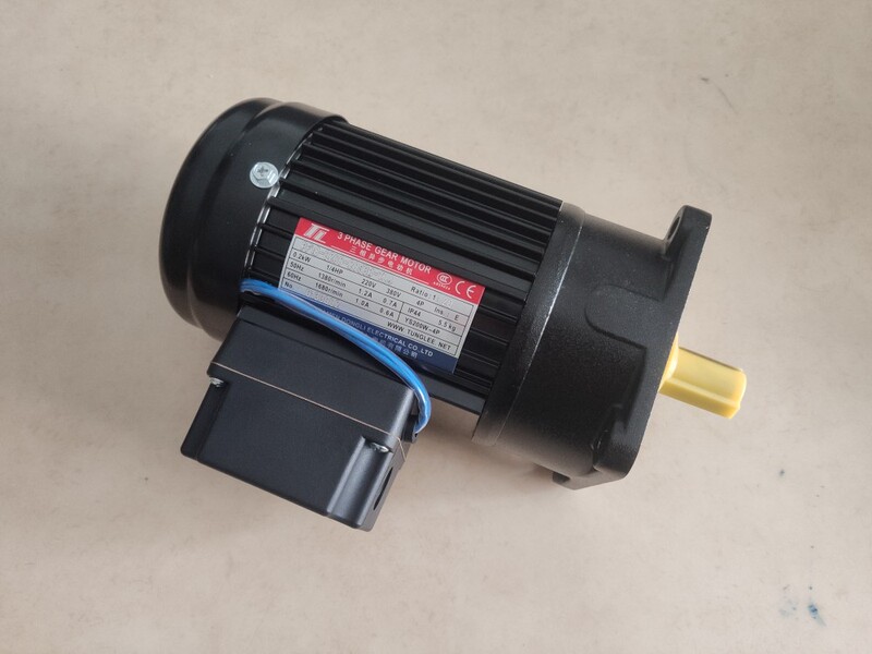Tool Magazine Motor Pf18-0200-20S3B-Tl4 Xiamen Dongli Gear Reduction Brake Motor Original Spot Tool Magazine Motor Pf18-0200-20S3B-Tl4 Xiamen Dongli Gear Reduction Brake Motor Original Spot