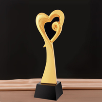 Crystal trophy customized moving China metal trophy lettering creative new heart-shaped trophy customized