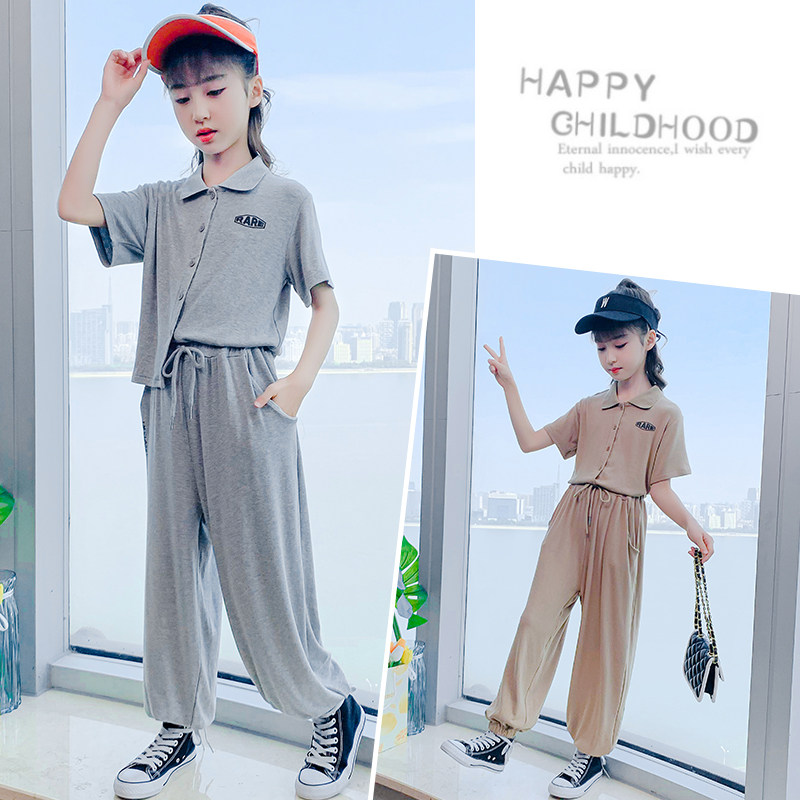 Girls Summer Set 2022 Han Edition of the large children's sweater button short - sleeved high waist alphabet with two - piece sets
