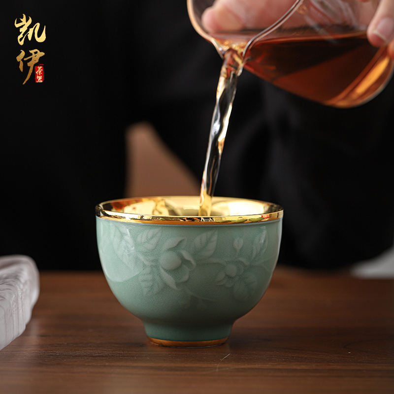 Longquan celadon pure manual 24 k gold cup household ceramic cup tea sample tea cup individual cup of yellow marigold