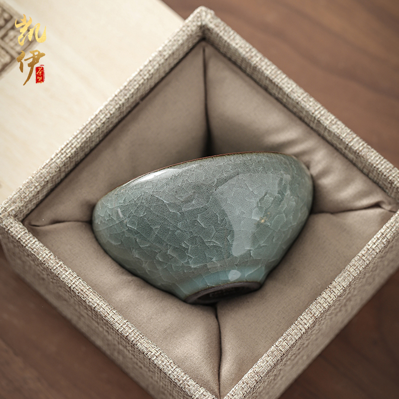 Zeng, Guangxu celadon ice crack pot lamp that kung fu tea cup tea cup master cup of household ceramic sample tea cup individuals