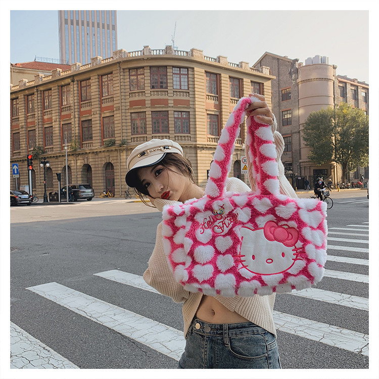 ハローキティバッグ2025冬ぬいぐるみショルダーハンドバッグjk冬トート