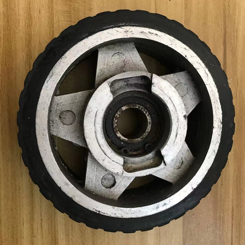 Roller-type electric remote control door machine rubber wheel open door open door villa courtyard special gear black round