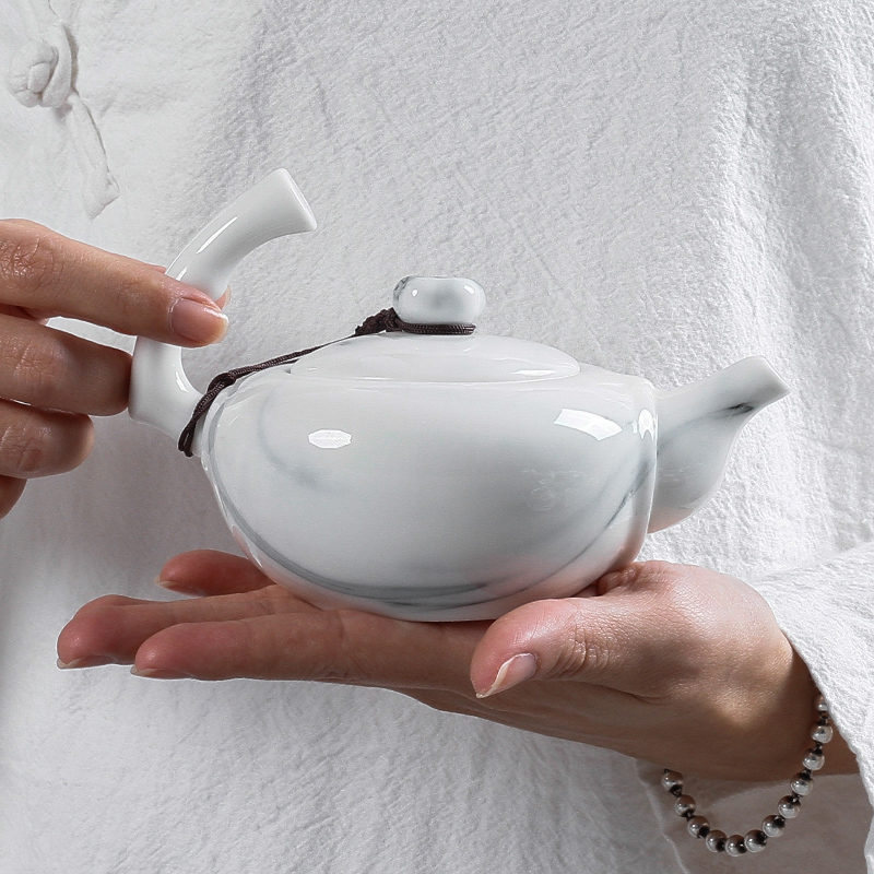 Three thousand ceramic teapot tea village home single pot of ancient Chinese kung fu suit ink tea teapot contracted