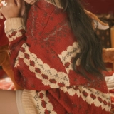 Красный демисезонный небольшой короткий свитер, подходит для подростков