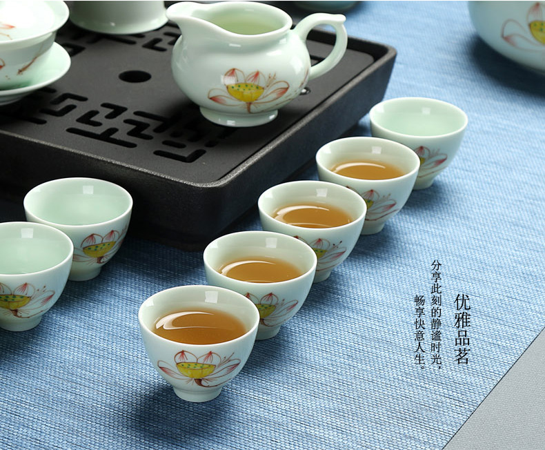 A complete set of tea cups celadon kung fu tea set tea tea pot lid bowl tea hand - made ceramic tea set