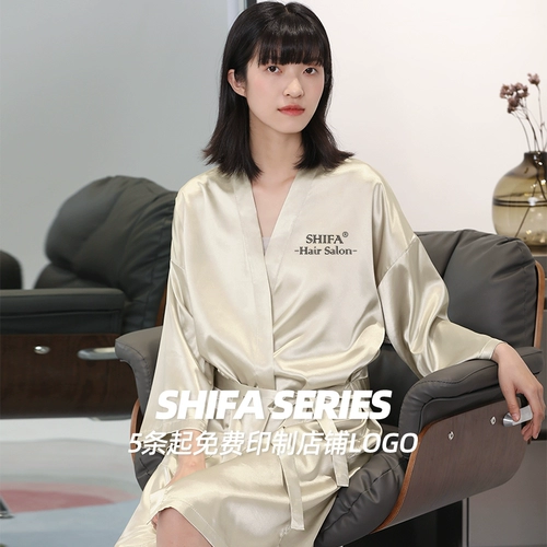 Интернет -знаменитость High -end Chaomei Rape Dyeing Hair and парикмахерская для обслуживания клиентов.