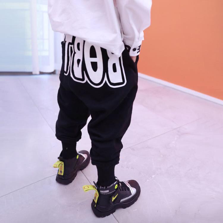 Children's clothing Boys casual pants 2021 spring new Foreign school children's Korean version loose in large children's velvet sports pants tide