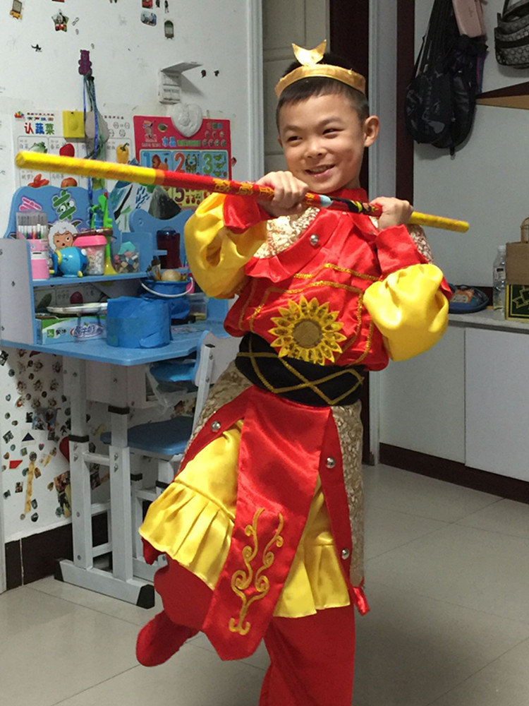 Giáng sinh thiếu nhi Quần áo Ngộ Không Qi Tian Da Sheng phù hợp với vẻ đẹp vua khỉ biểu diễn quần áo người lớn Hành trình đến trang phục đồ bé gái
