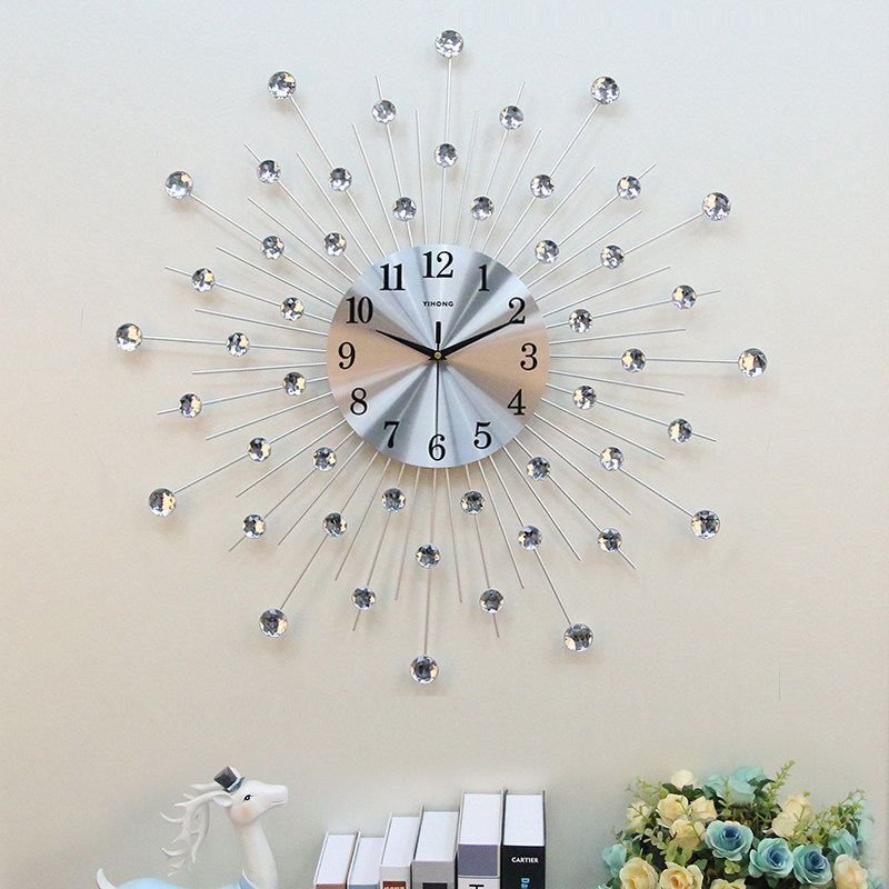 A red modern simple wall clock clock living room wall watch creative clock home quartz clock muted hanging watch