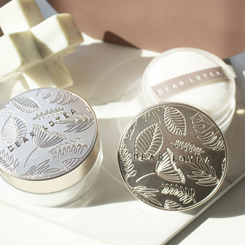 Liyan light silk soft powder honey powder cake sizing powder control oil lasting waterproof and sweat-proof, not easy to remove makeup woman