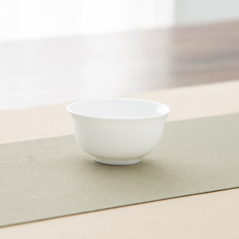The high time household kunfu tea cups white porcelain jade porcelain sample tea cup, master cup ceramic tea cup bowl, pure white