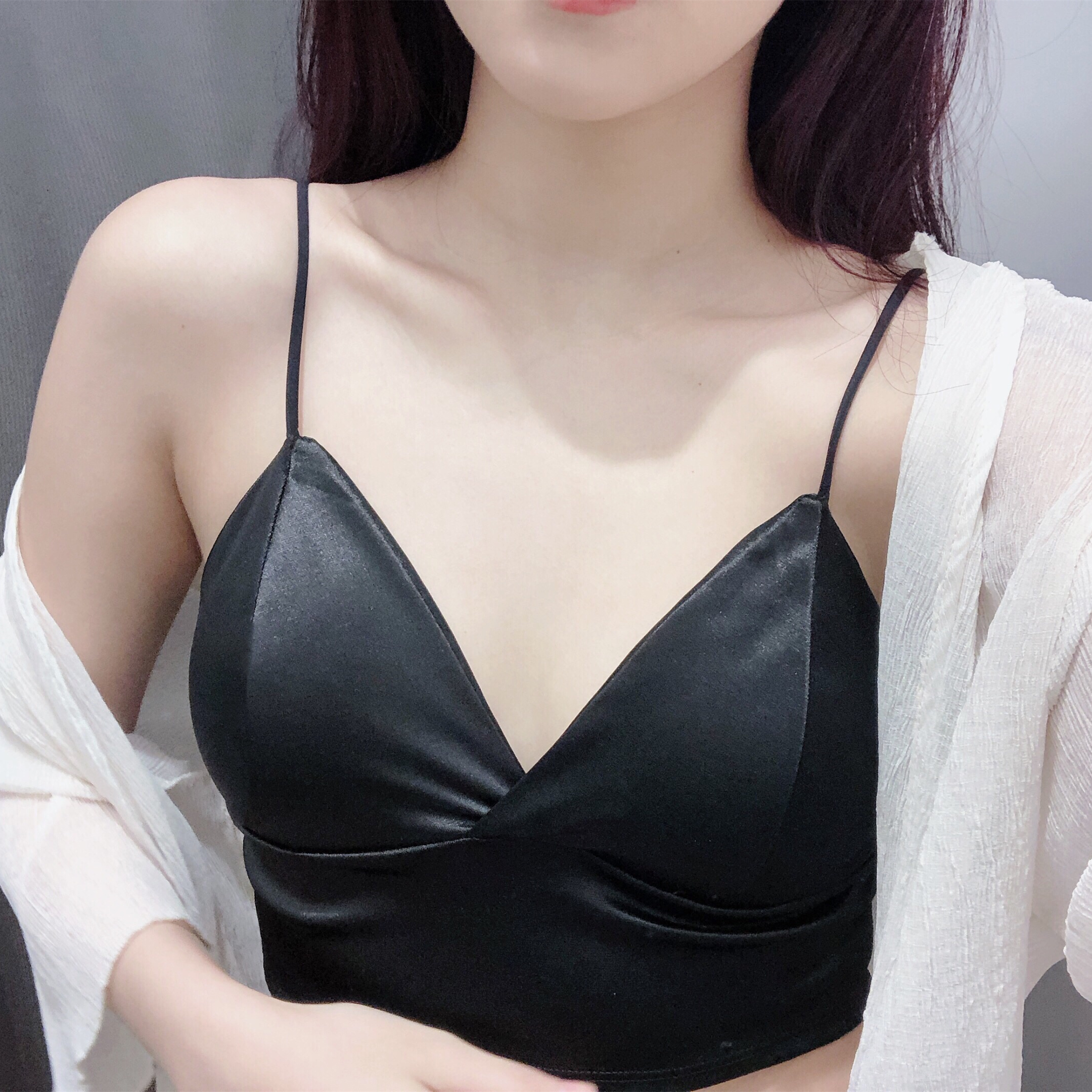 Sexy Dew navel Bottomless Strap Outside Wearing Harness Small Vest Silk Satin Smear Underwear Woman Wrap Breast bra No steel ring