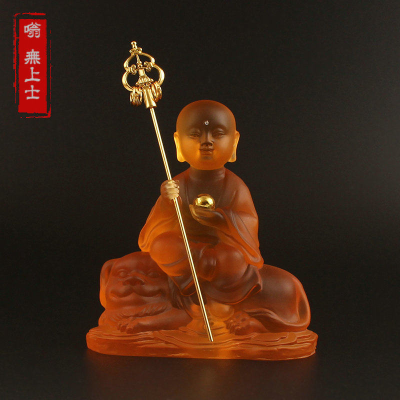 Ground Hide King Bodhisattva Small Statue of the Throne Rides a car decorated with a car accessories Imitation Glazed and Fairy Tales of the Fairy Tale hide the knot.