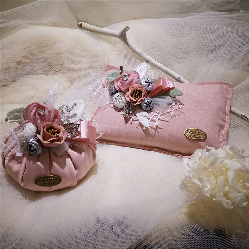 Car fragrant bamboo charcoal bag creative fabric silk floral fragrant bag apart from peculiar smell fresh air onboard ornament