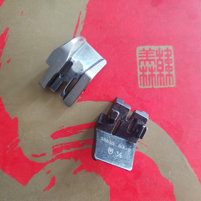 Yuren 35800 Sewing Machine 1/4 Needle Position 35824Dn9 Dn8 Medium and Thick Material Needle Plate Split and Integrated Teeth