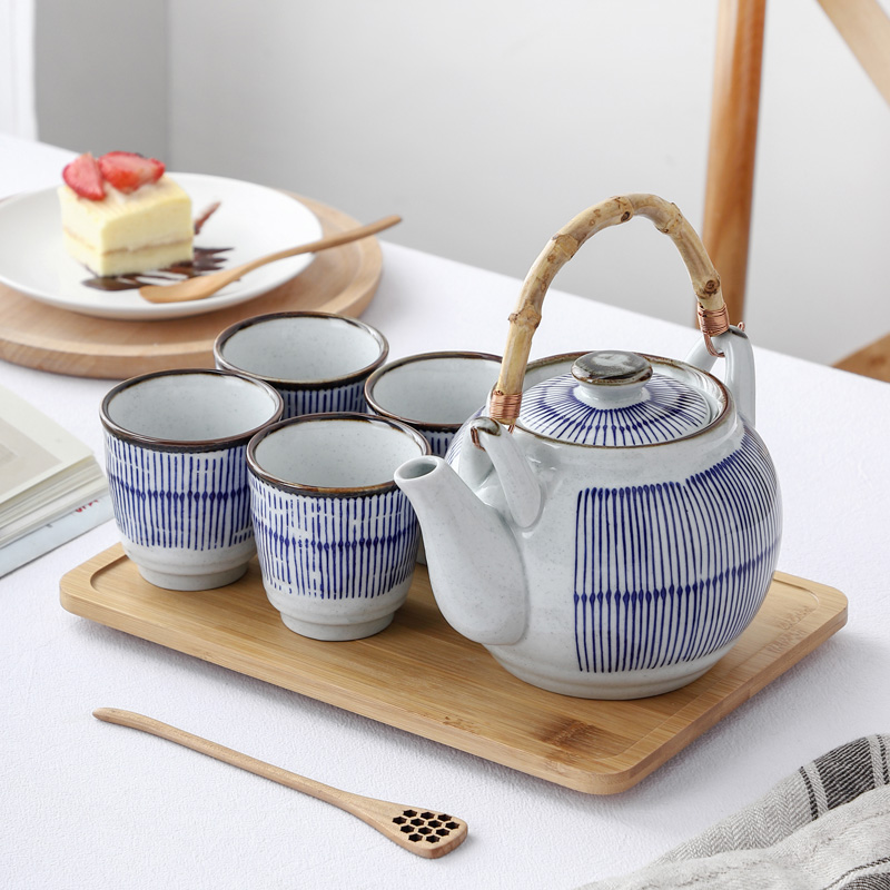 Day Style Blue Rain Tea Set Ceramic Large Teapot Tea Cup Suit Vines Bar Handle Teapot Dining Room Home With Wooden Care Tray