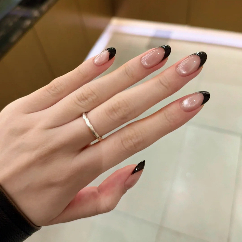 Purely Handmade Manicure, Wearable Nails, Black French Cat-Eye Style, Elegant and Whitening, High-End Feel, Daily Work Clothing, Fake Nail Patches