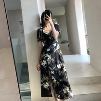 Black Broken Flowers One-piece Dress Woman 2022 New Summer Hebbon Wind collection Waist Display Slim collar temperament with a long skirt in the knee