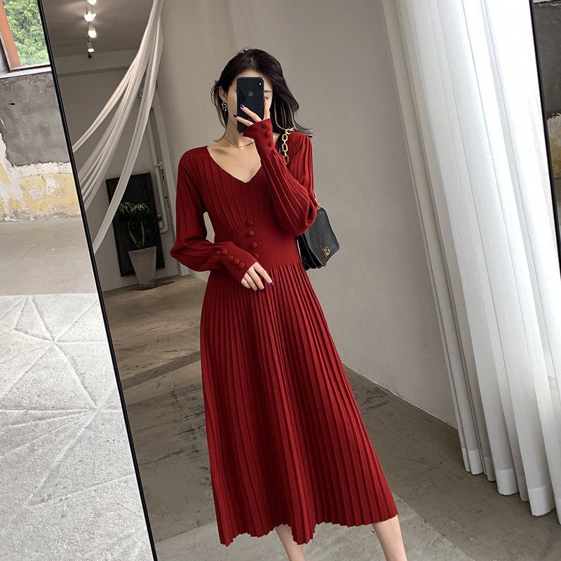 Goku Custom Knit Ocean Dress Woman 2022 Autumn Winter New Style Retro-Style Retro Cashew cashige with base sweater dress