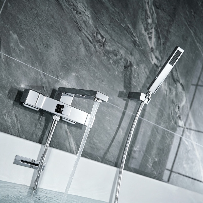 German Bathroom Bathtub Faucet Hot and Cold Shower Faucet Triple Mixing Valve Bathroom All-Copper Handheld Shower
