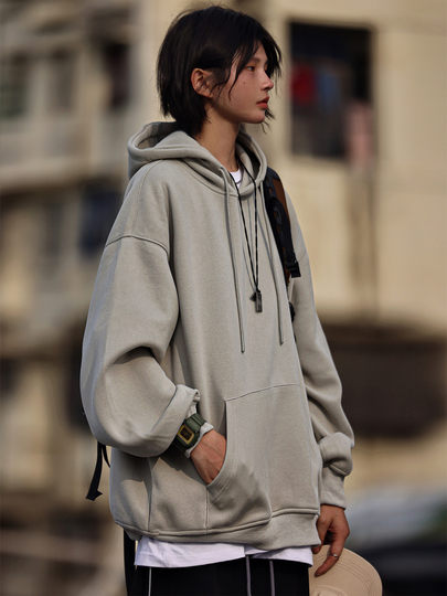 Базовый универсальный повседневный японский свитшот.