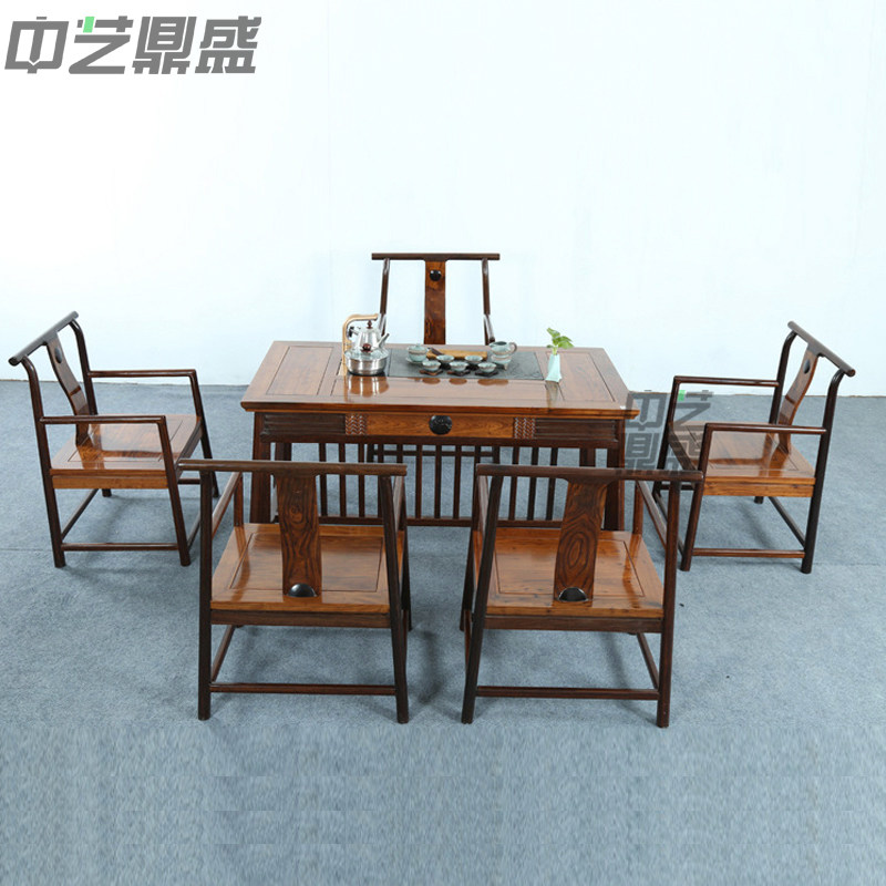 ���ն�ʢ��̴ľ���������