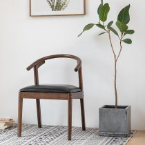 Solid Wood Horn Chair Modern Minima Restaurant Stool Backrest Home Casual Chair Son Walnuts Color Retro Light Lavish Dining Chair