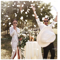 Photo studio wedding brigade props white petals Korean wedding documentary hand throw simulation rose petals